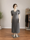 Vestido gris ruedo completo